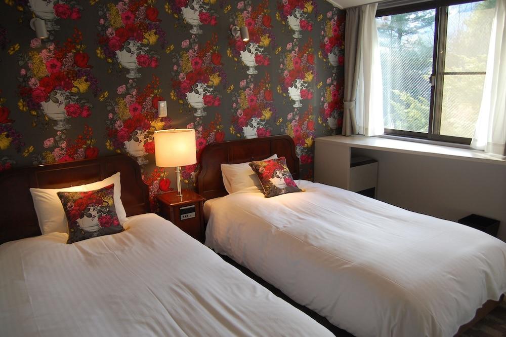 Hotel Wellies Karuizava Kültér fotó