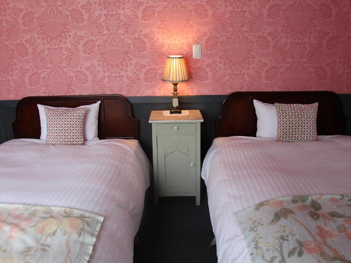Hotel Wellies Karuizava Kültér fotó