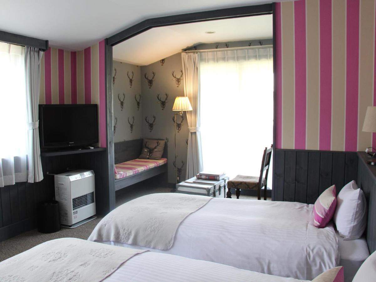 Hotel Wellies Karuizava Kültér fotó